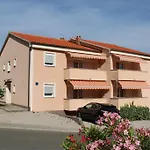 Apartments Estee Soline