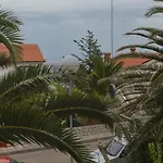 Apartment With Garden - Ana 1