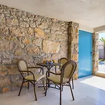Old Stone House Apartment With A Heated Pool