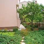 Apartment Orbanic Cres