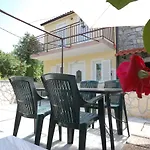 Semi Detached House Darinka By El-Pi Tours