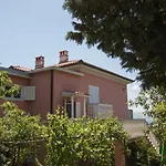 Apartments Josip By The Sea