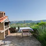 Apartment Stojna