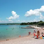 Large Apartment In Malinska Near The Sea