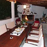 Apartment With Private Pool And Arbor