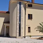 Luxury Apartments Otia