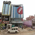 Oyo 4101 Hotel D P International