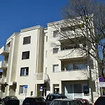 Apartment Jela