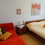 Apartments Iva