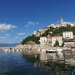 Holiday Home In Vrbnik/Insel Krk 13625