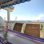 Apartments Nency By El-Pi Tours