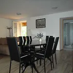 Hodak Apartment