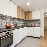 Seafront Apartment Voyo