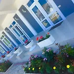San-Lora Hotel