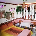 Villa Roses Apartments & Wellness