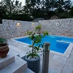 Family Apartments Svob With Pool