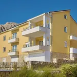 Apartments Capic Marin