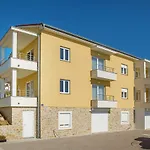 Apartments Capic Marin