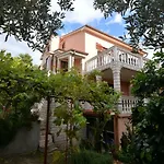 Villa Mandarina