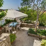 Apartment Stela