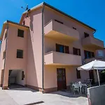 Apartments Villa Forida