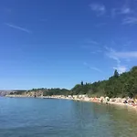 Seaview Apartments