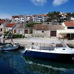 Apartment At The Sea Mali Losinj