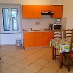 Obala Apartment & Studios