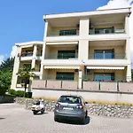 Ryan Sea View Apartment