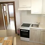 Apartment Gary