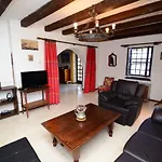 Villa Avelina