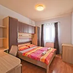 House Paula Rab