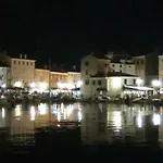 Cres Old Town Studio Apartment