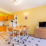 Apartments Nada