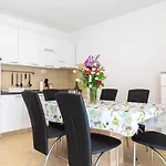 Apartments Raspolic