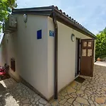 House Inga