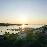 Modern Apartment With Seaview