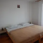 Apartments Viktor I Helena