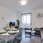 Apartments Sherri