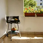 Quiet And Peaceful Apartment