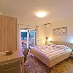 Studio Apartments Peric Rab