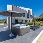Luxury Apartment Noa