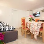 Apartments Melita