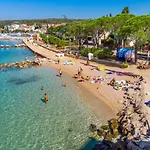 Apartments Mirjana With Sea View