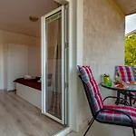 Apartment Leni