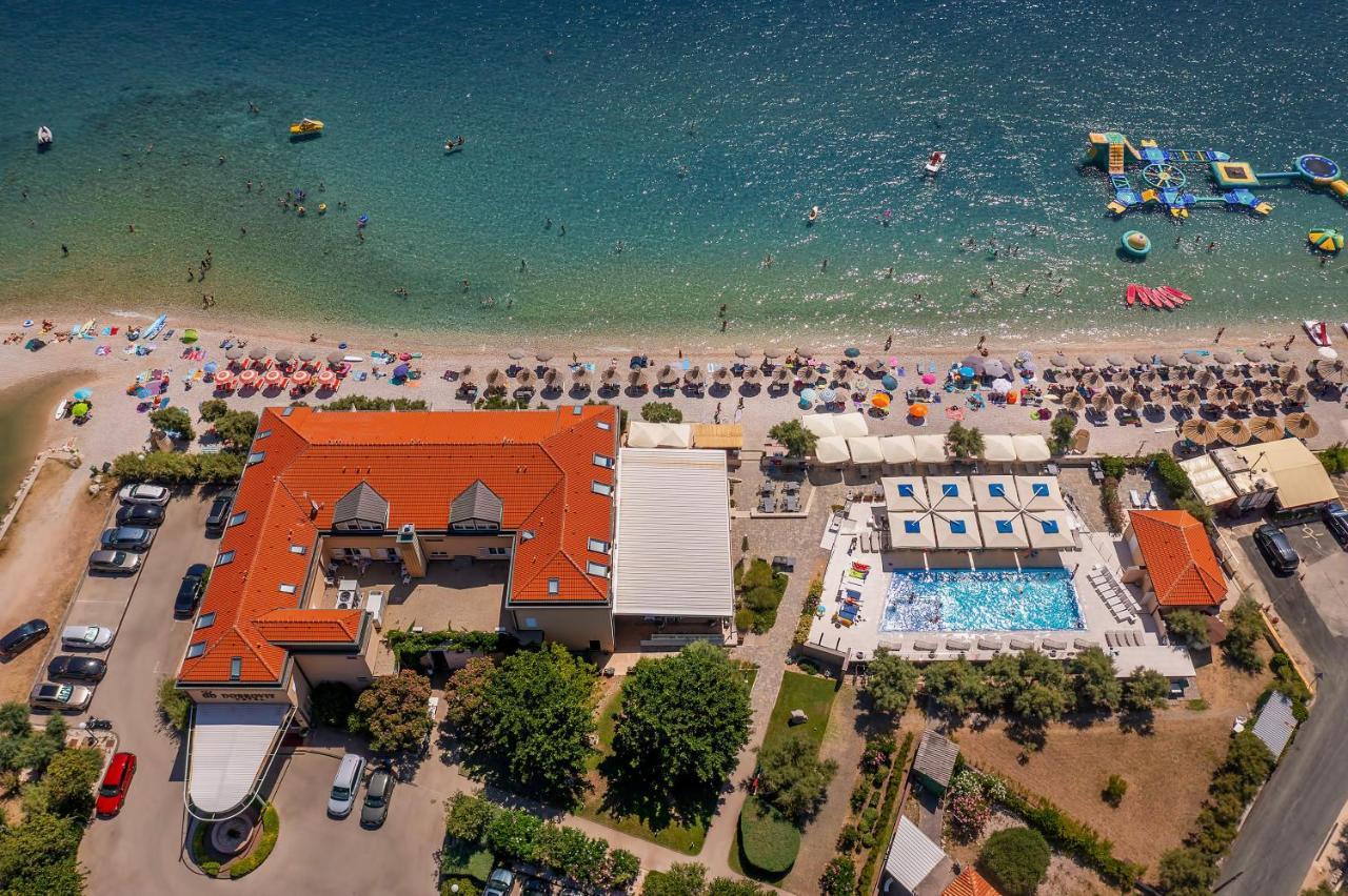 Dobrovit Hotel 3*