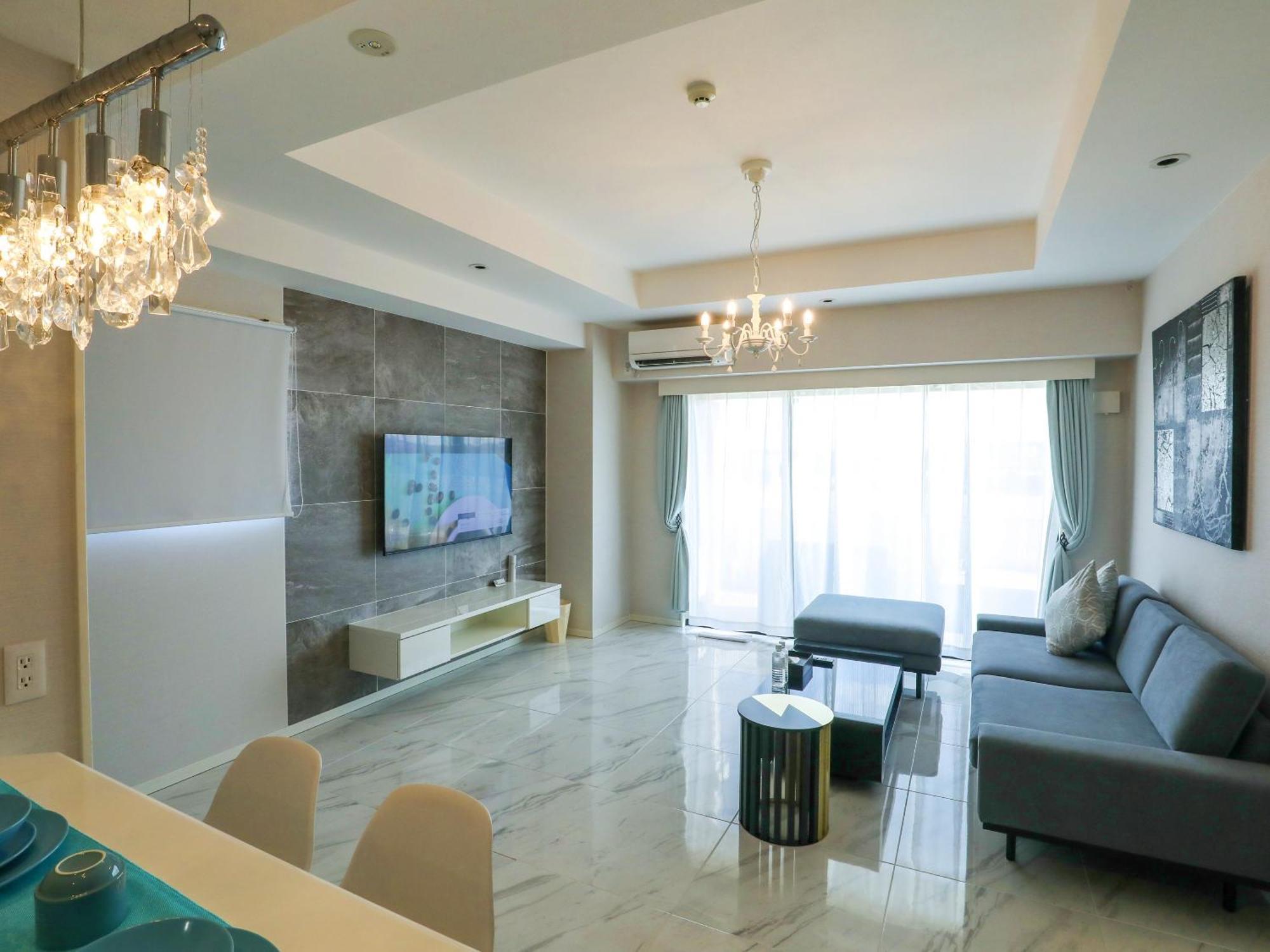 385 Hotel