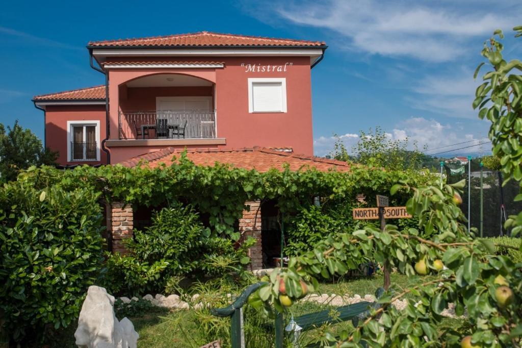 Апартаменты In With Terrace, Air Conditioning, Wifi, Washing Machine *