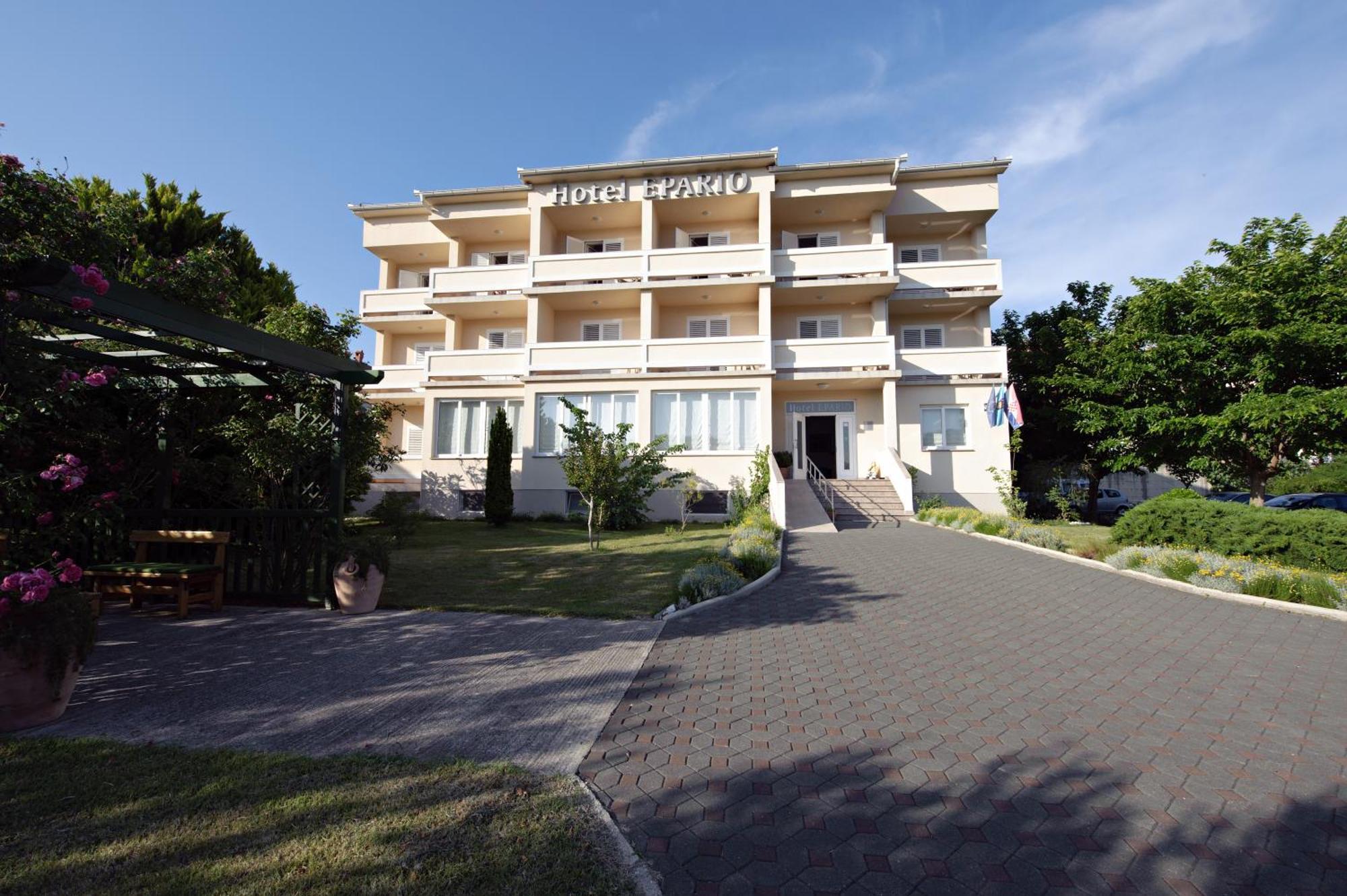 Epario 3* Lopar