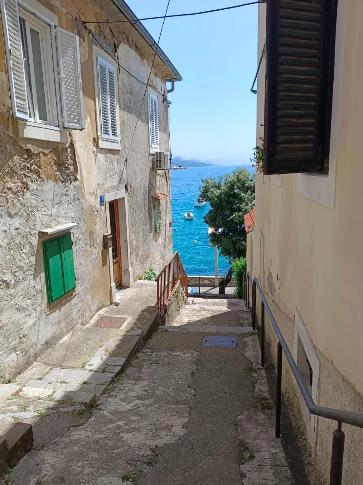 Appartement Zlatko , Steps To The Sea Opatija